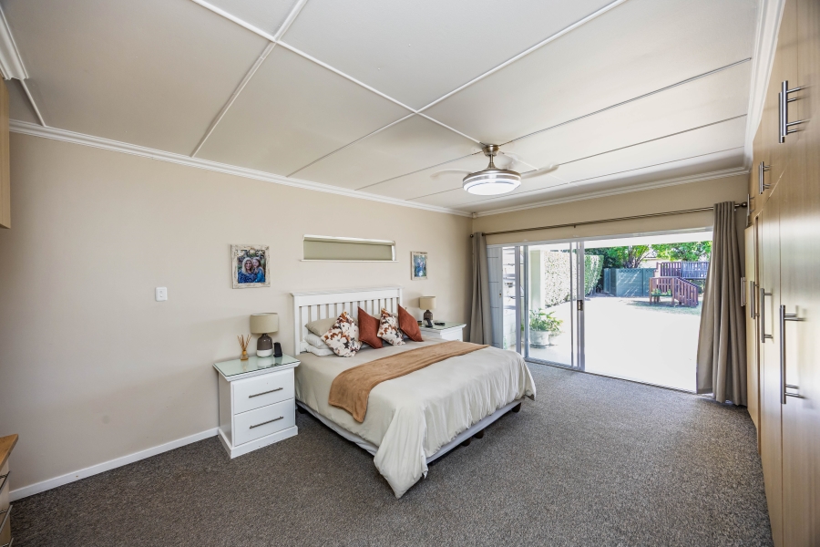 4 Bedroom Property for Sale in Beacon Bay Eastern Cape